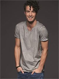 T-shirt taglio moda